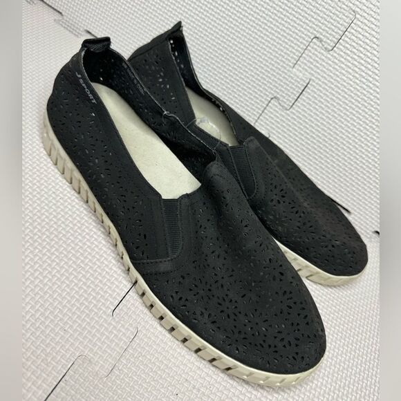 JSport Ladies' Laser Cut Floral Pattern Slip On Shoes BLACK SIZE‎ 9M - Picture 1 of 11